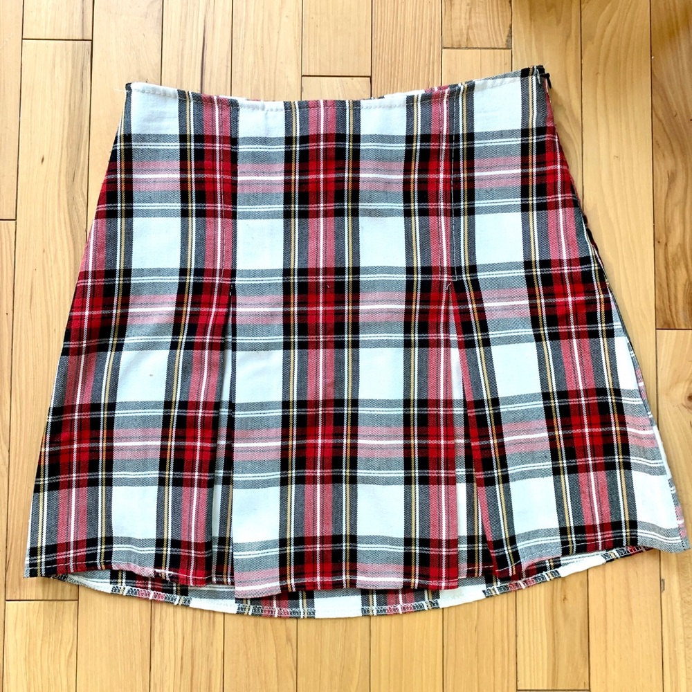 Brandy Melville Plaid Pleated Skirt